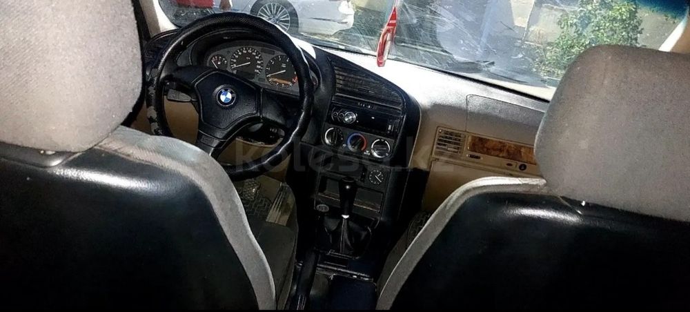 Продам машину bmw e36