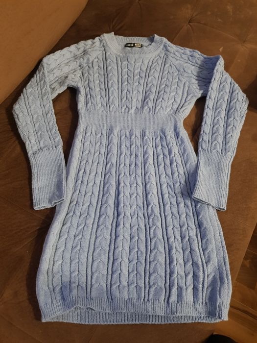 Рокля плетена  чисто нова
