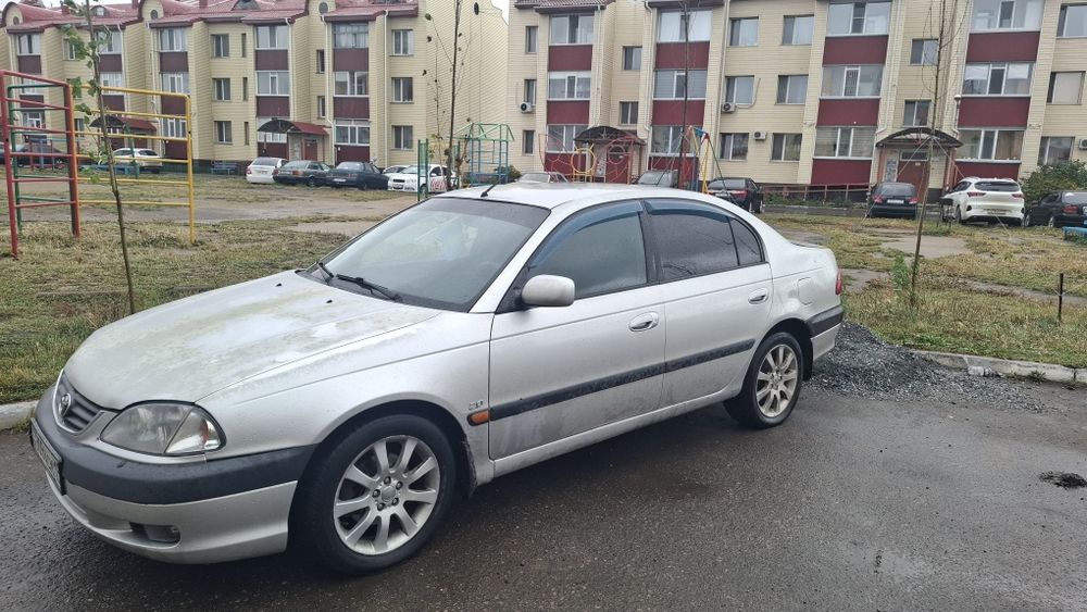 Тайота авенсис 2001г. Продам