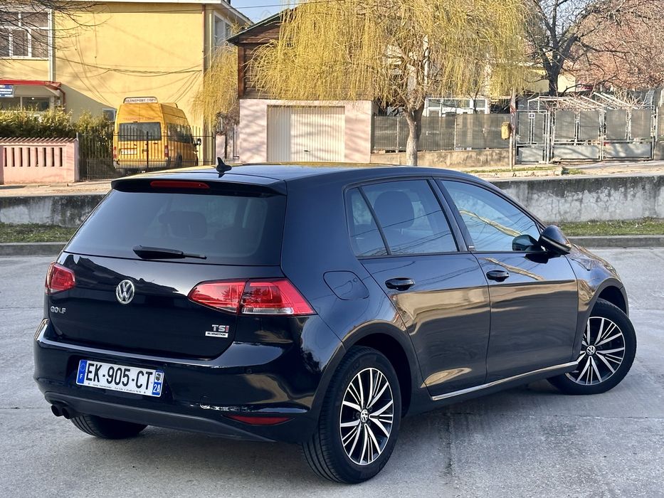 VW Golf 7/1.4 TSI 125CP/Euro 6/Distronic/Xenon /Camera Marsalier