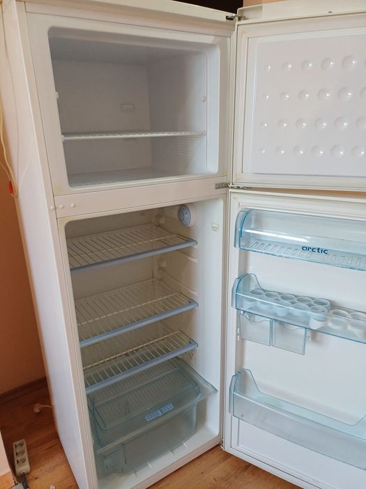 Vand frigider Artic