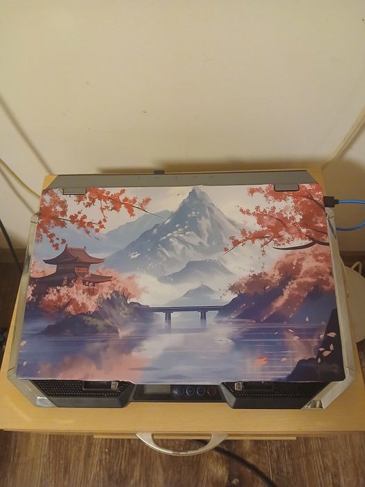 LENOVO LOQ 15IRX9 in Garanție