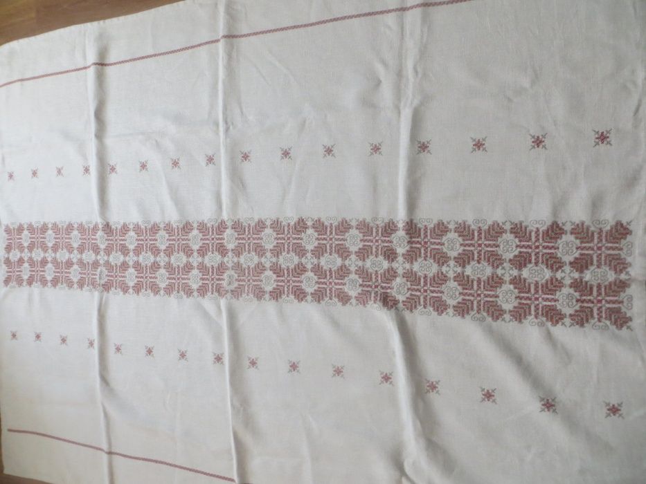 Покривки и пердета от лен