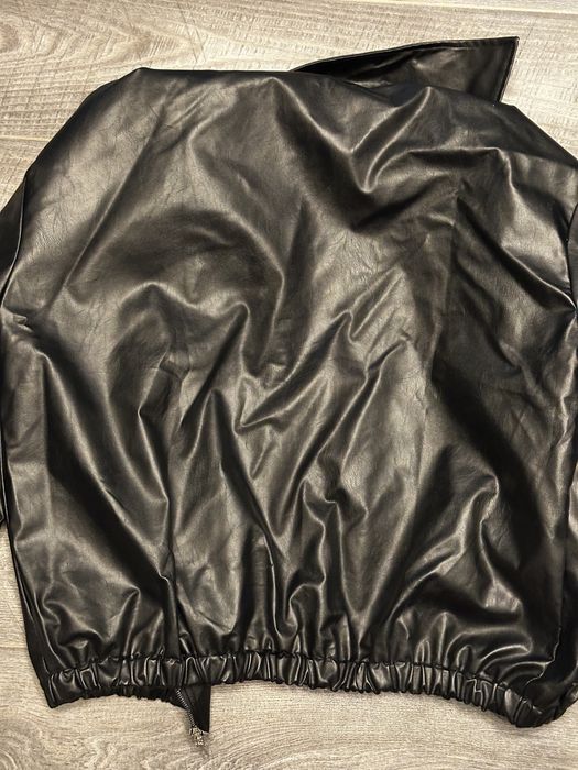 Продам Кожаннаю куртку