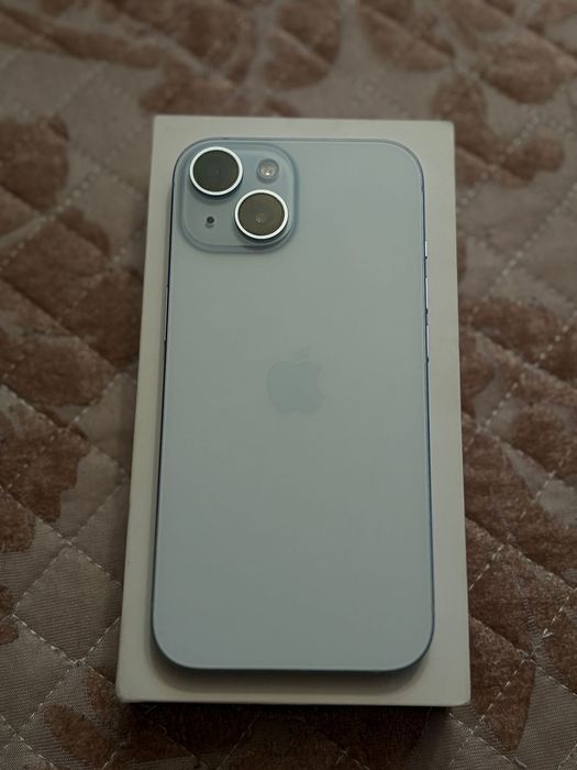 Apple IPhone 15 128Gb голубой