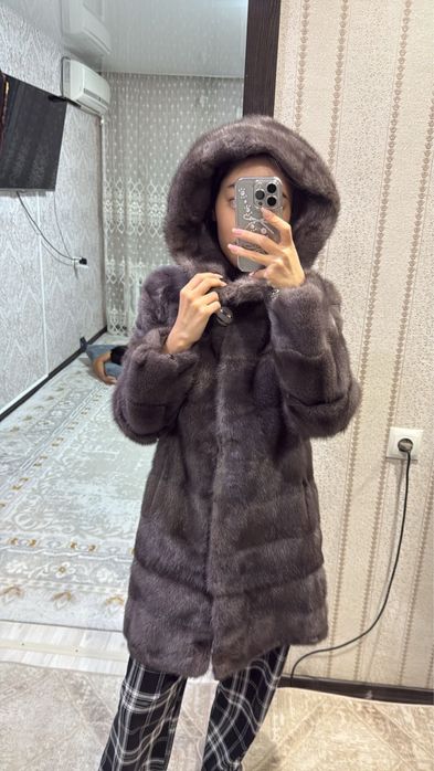 Продам норковую шубу, 42-44.