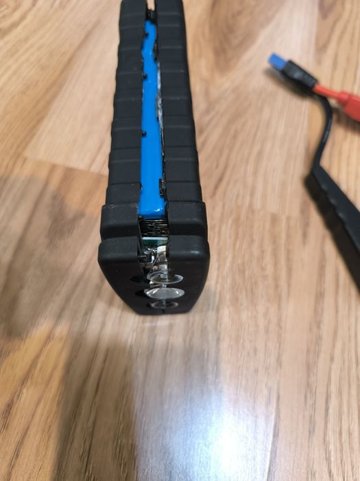 Стартерна батерия