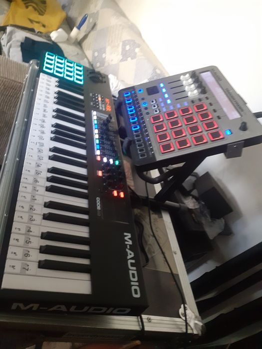 M-audio code 49, & trigger-finger PRO.(миди клавиатура и драм машина)