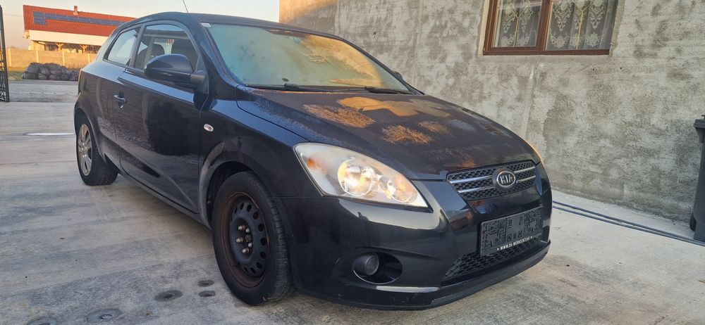 Se vinde Fără schimburi sau variante kia cee.d 2008 benzina