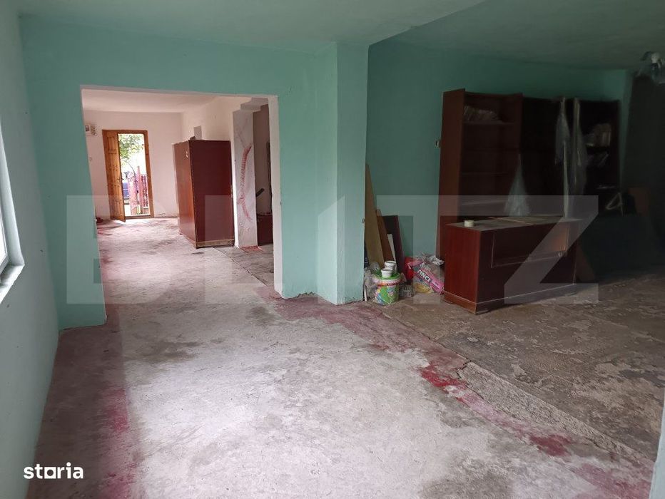 Casa renovabila,  cu un teren 2000 m,  intr-o zona linistita!
