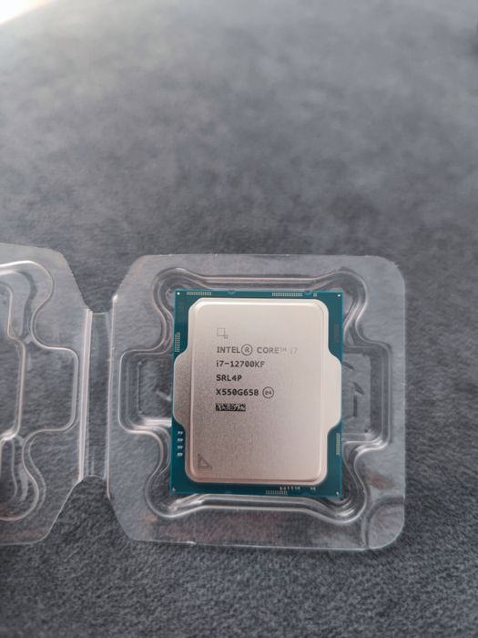 ,продам процессор i7 12700kf