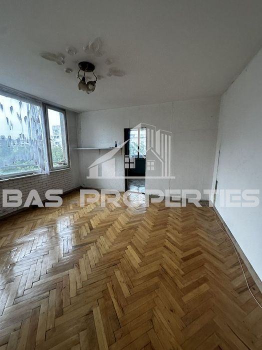 Продава се Двустаен апартамент в София, Света Троица - 57 кв.м за 2720 €/кв.м - Снимка #11