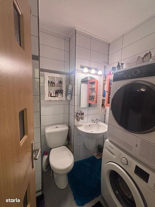 Dambu Pietros - Vanzare apartament 3 camere - Str. Magurei