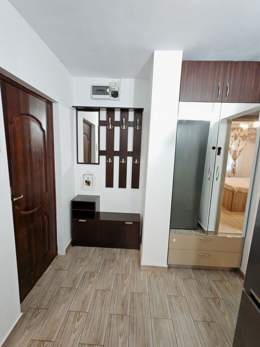Apartament de închiriat – termen lung | Complet mobilat și utilat