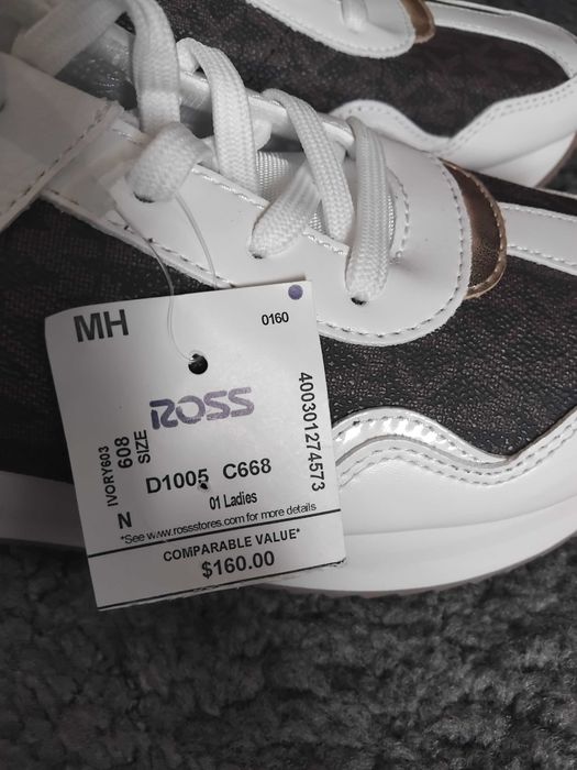 Чисто нови дамски маратонки / маратонки с лого принт (стил Michael Kors)Доставени от USA