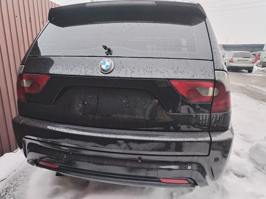 Dezmembrez BMW X3 E83 150cp volan stanga