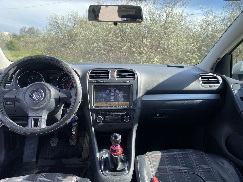 Vând Golf 6 2011