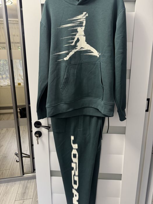 Trening nike jordan marimea L