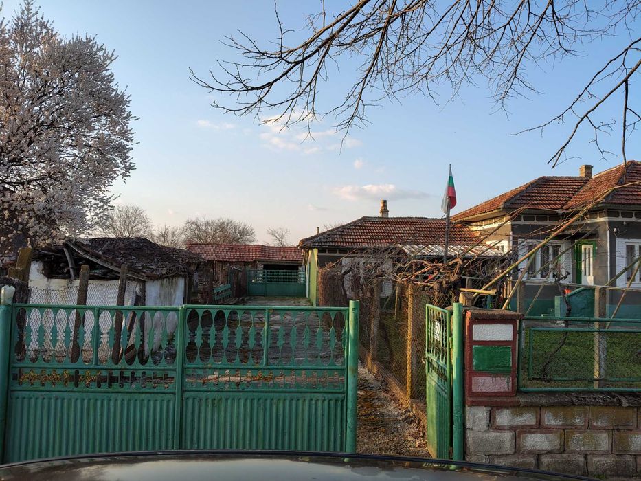 Продава се Къща в с. Срацимир, Област Силистра - 60 кв.м за 196 €/кв.м - Снимка #3