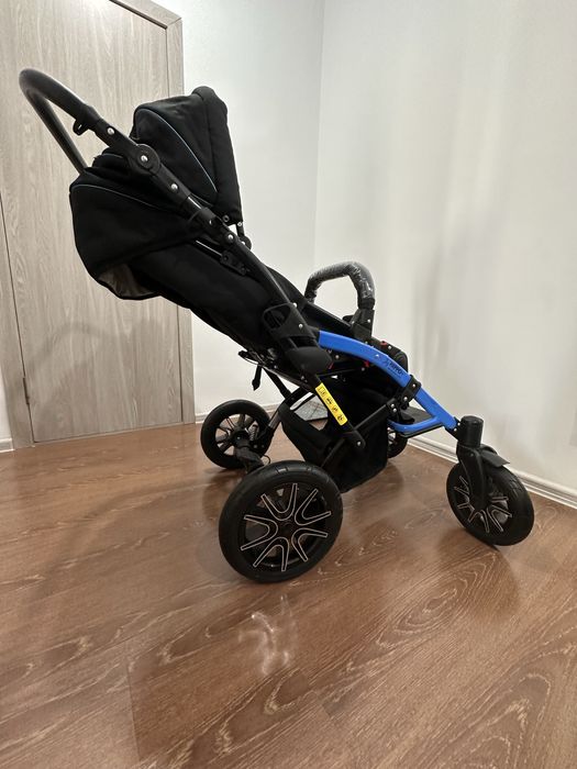 Детская инвалидная коляска Hippo