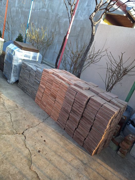 Vand pavaj / pavele format din 3 culori, model frunzis/toamna.