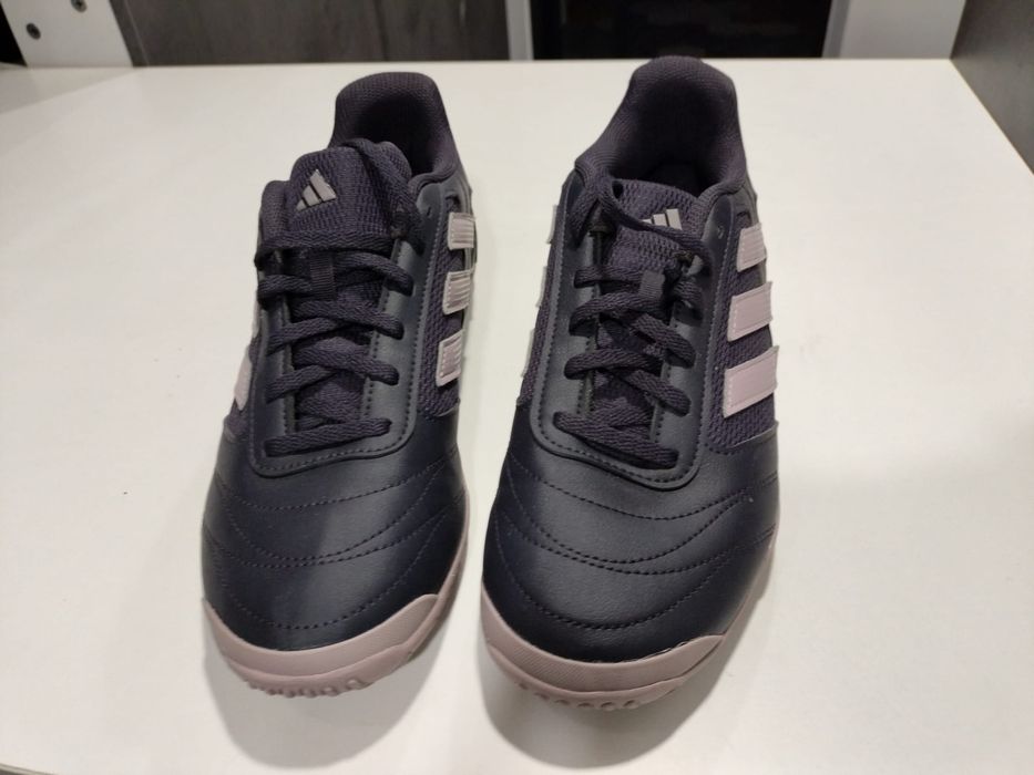 Мъжки  маратонки  Adidas 43 номер