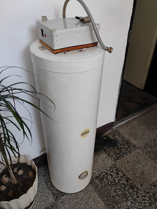 Бойлер Tesy 80 литра работещ