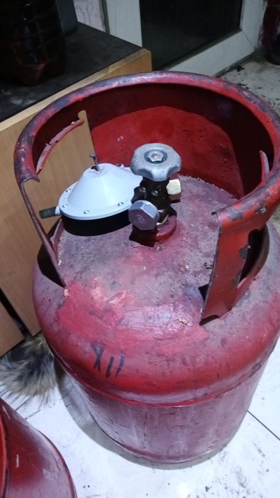 Обмен, газовый баллон с вентилем, с .краником