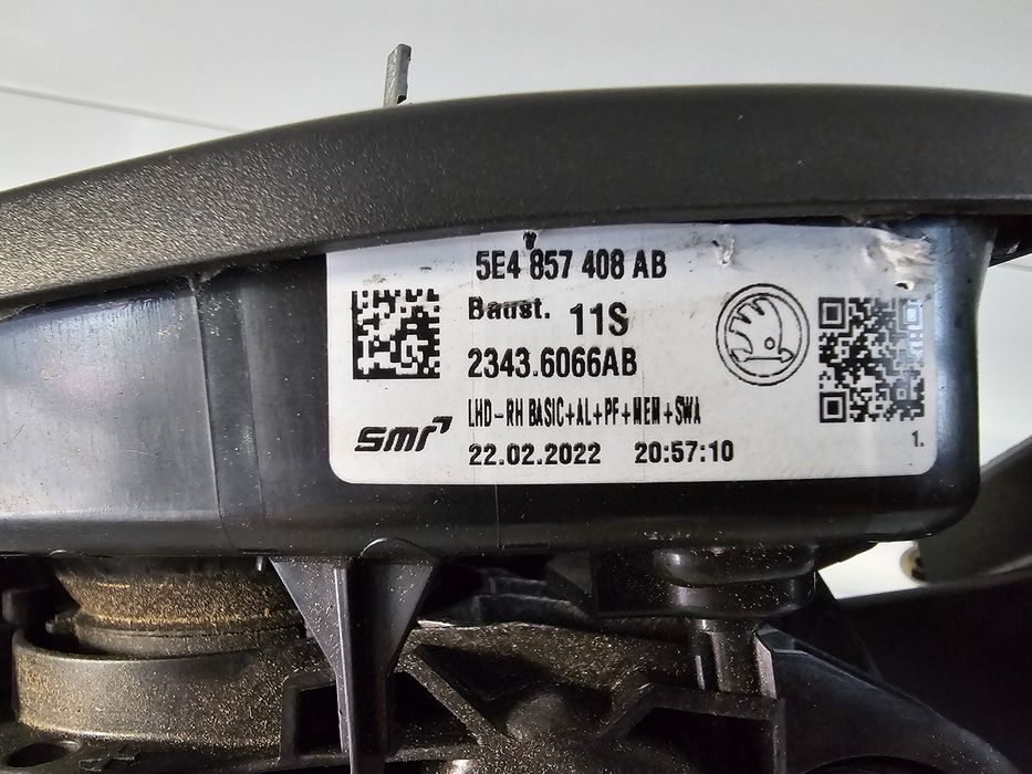 Oglinda stanga Skoda Octavia 5E cod  5E4 857 408 AB