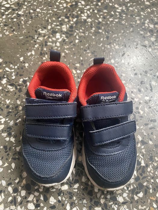 Маратонки Reebok за бебе