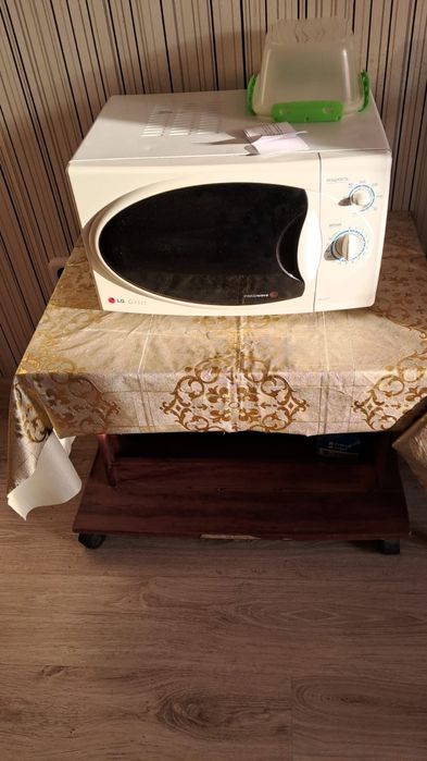 Продам микроволновая печь.