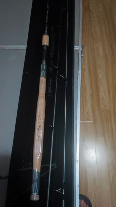 Se vinde lanseta  colmic de plută colmic extima 420 ,25 g