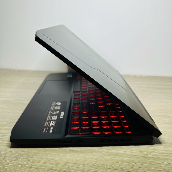 Laptop Gaming Acer Nitro 5 Condiție Excelentă!