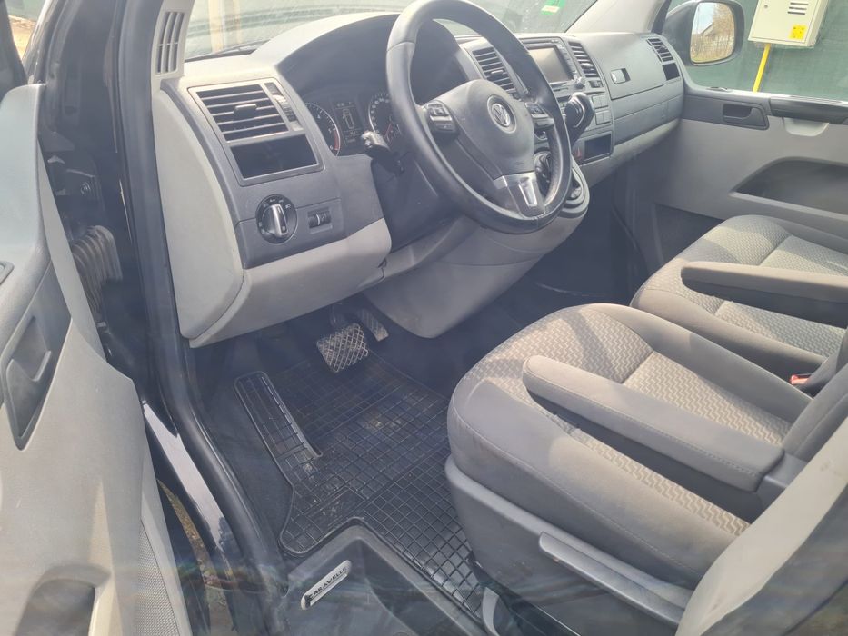 VW Caravelle T5 Transporter Lung 2.0 TDI 2012 DSG