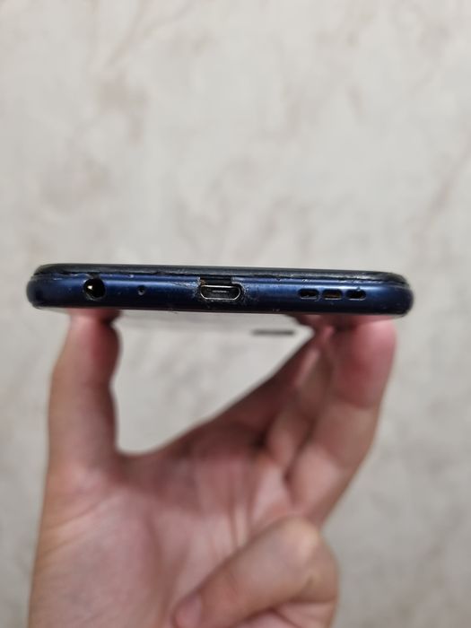 Продам Vivo Y12s.