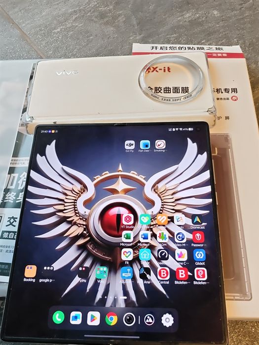 Vivo X Fold 3 Pro – 512GB – stare foarte bună – funcționează impecabil