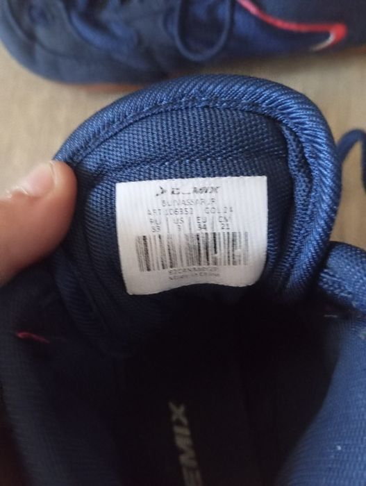 Продам борцовки  Demix