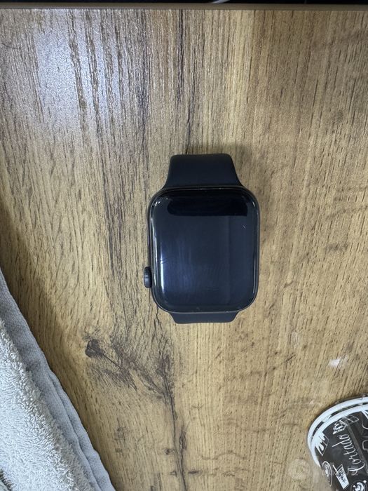 Продается часы apple watch se