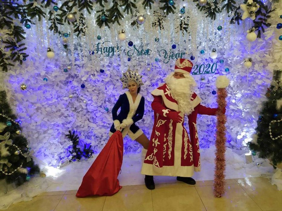 Дед Мороз и Снегурочка!