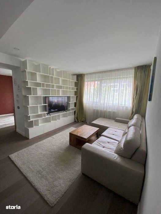 Apartament de inchiriat Cortina Residence, complet mobilat, parcare