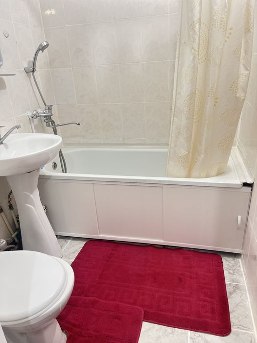Продаи 2-х комнатную в центре