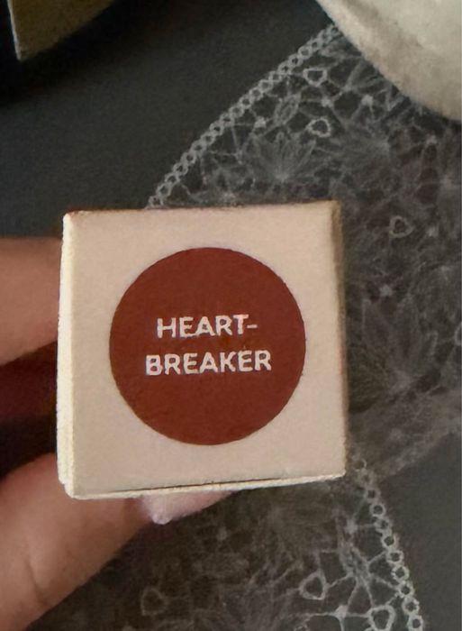 NL Beauty Masterpiece Glow Eyeshadow Stick - Heartbreaker | Нов, неотварян