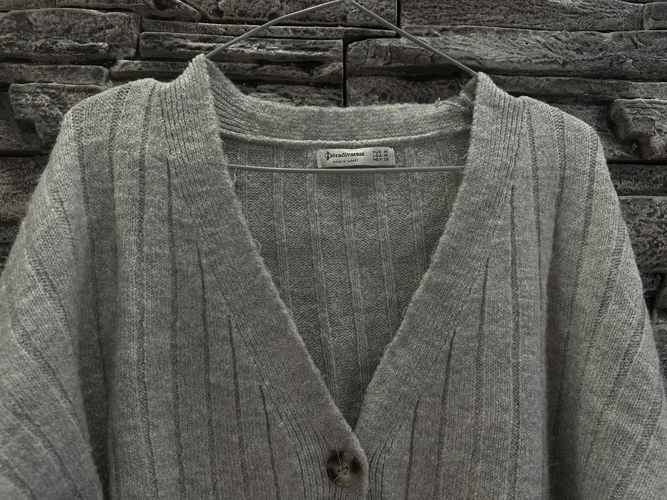 Сива дамска плетена жилетка Stradivarius - Размер M