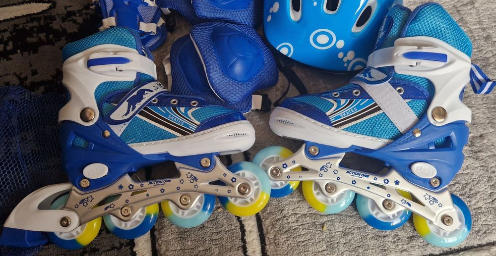 Role Copii Marime 31 34 + Casca Jenunchere Cotiere mănuși