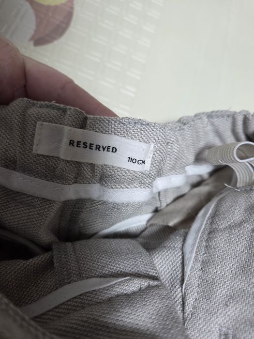 Pantaloni eleganti Reserved 110