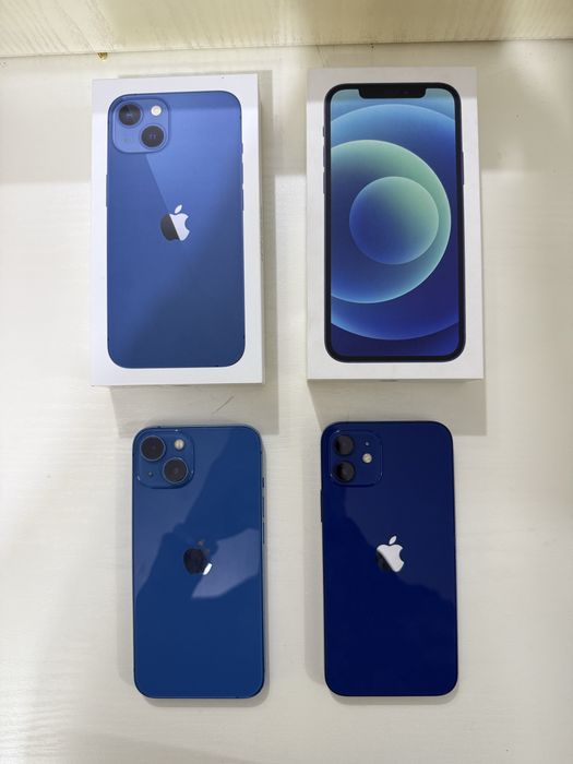 iphone 13 и 12 в синих светах