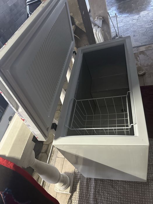 Продам морозилку год не пользовались