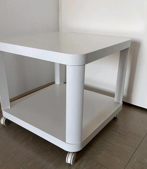 Столик Икеа в белом цвете!
