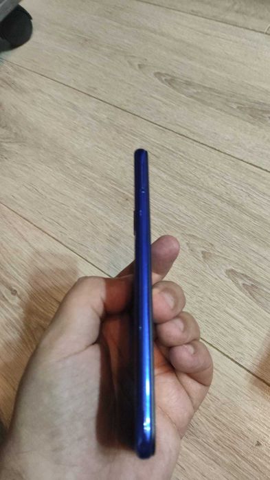 Xiaomi redmi note 7 4\128  В синем