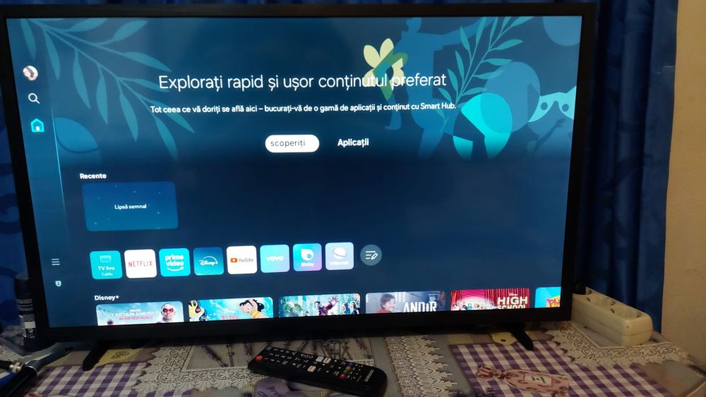 TV Samsung H5000 32″ Smart, HD, ca nou, foarte puțin folosit